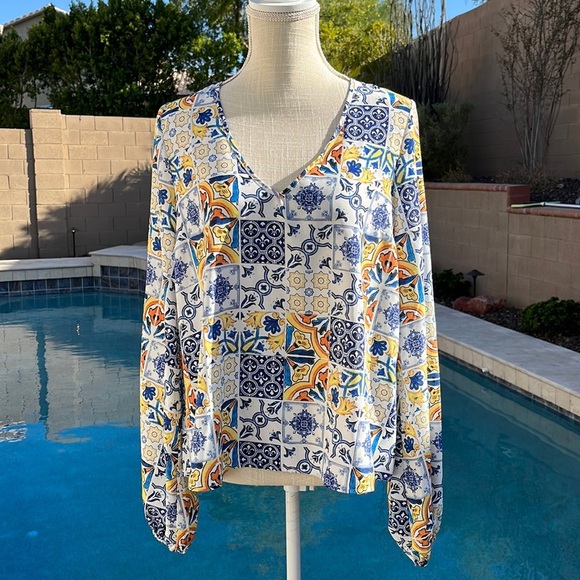 NEVER FULLY DRESSED NWOT Amalfi printed Women’s Blouse- Size 6 - Picture 3 of 13